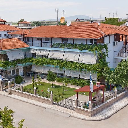 Artemis Apartments Paralia Dionisiou Zewnętrze zdjęcie